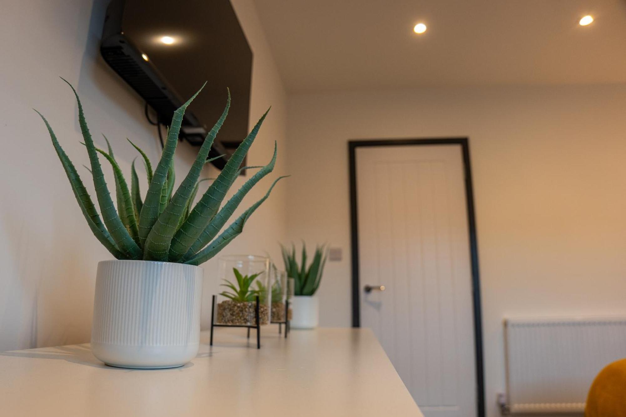 High End Apartment - Perfect For Contractors & Builders - Free Parking Ilkeston Exterior foto